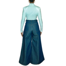 Load image into Gallery viewer, Sarlat High Waist Super Wide Leg Jean
